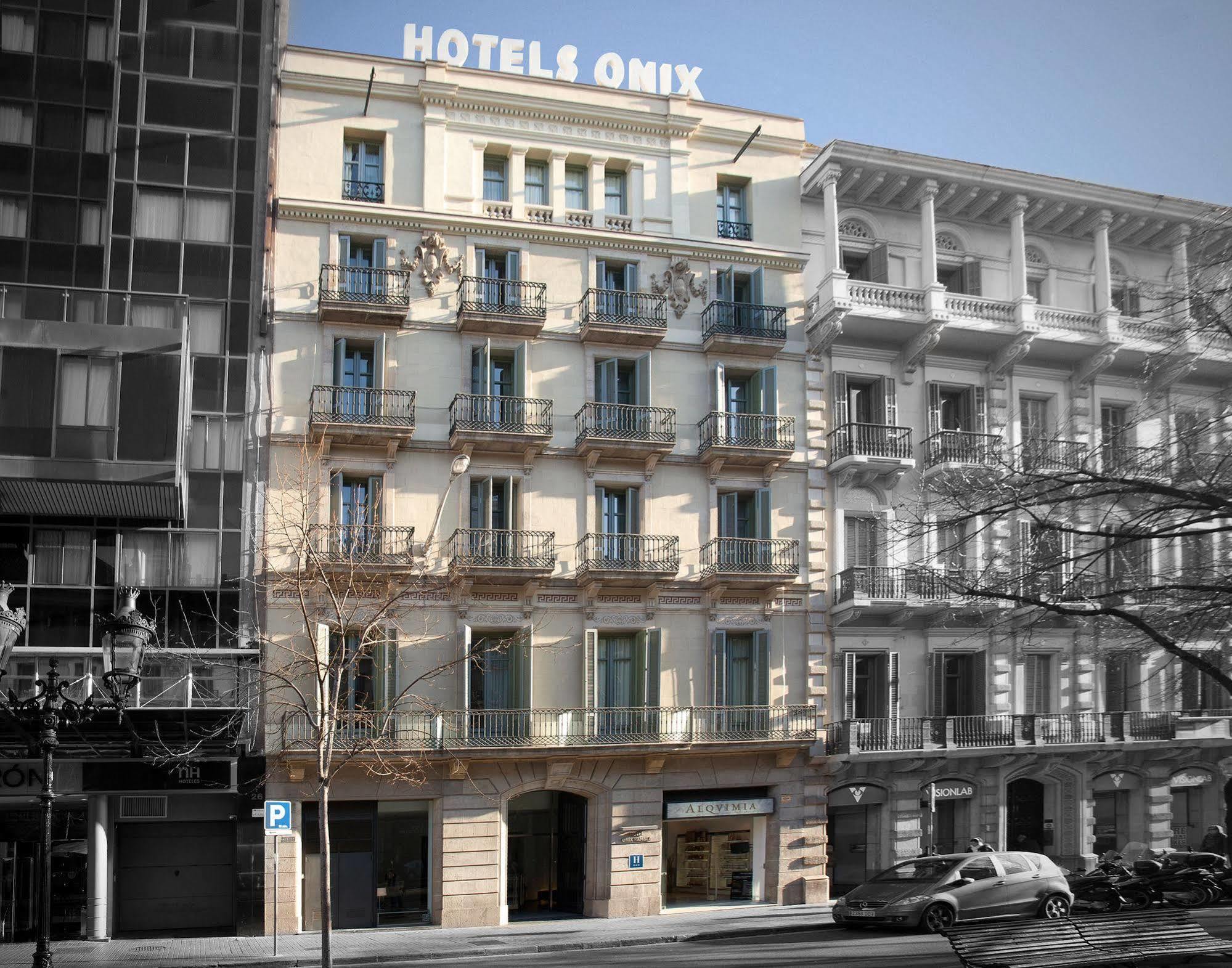 Onix Rambla Hotel Barcelona Exterior photo